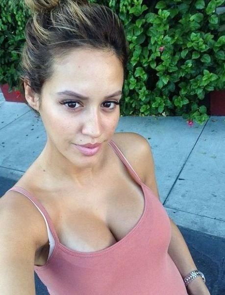 Дівчата з великими грудьми (48 фото) – фото 6