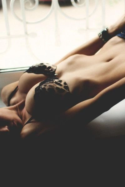 Дівчата з великими грудьми (48 фото) – фото 17