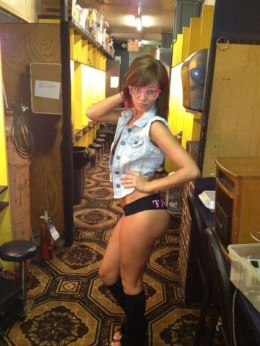 Чарівні дівчата в окулярах (44 фото) – фото 3