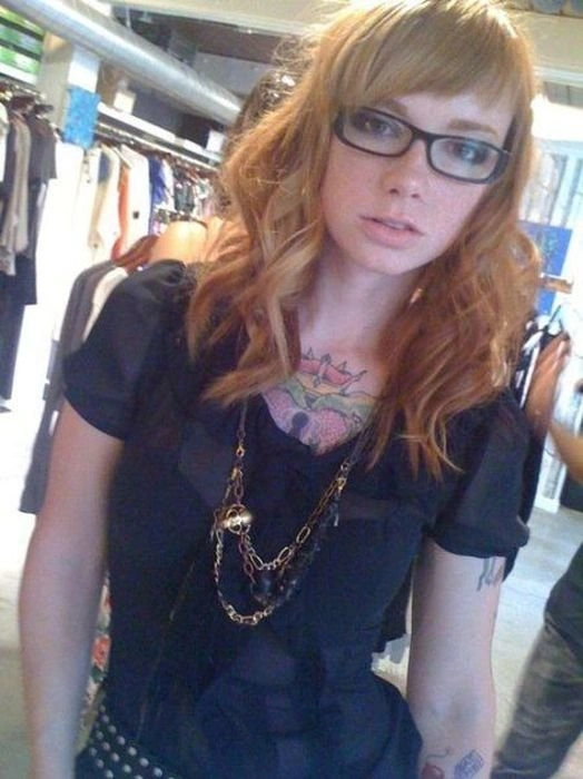 Чарівні дівчата в окулярах (44 фото) – фото 6