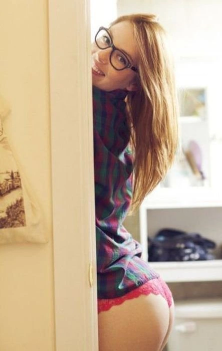 Чарівні дівчата в окулярах (44 фото) – фото 21