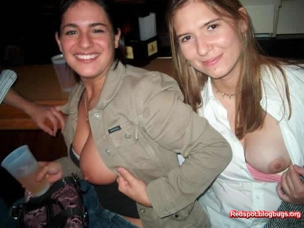 Добірка дівчат топлес (28 фото)