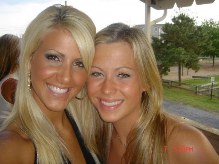 Дівчата відпочивають (30 фото) – фото 7