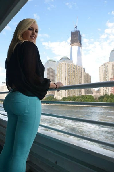 Дівчата в джинсах (24 фото) – фото 12