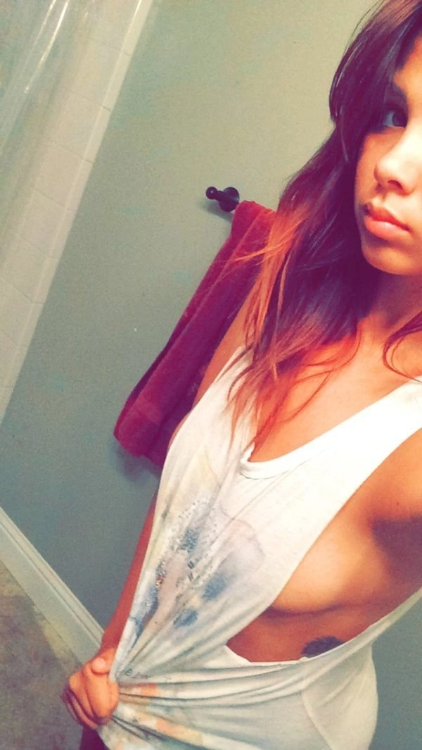 Дівчата без бюстгальтерів (38 фото) – фото 11