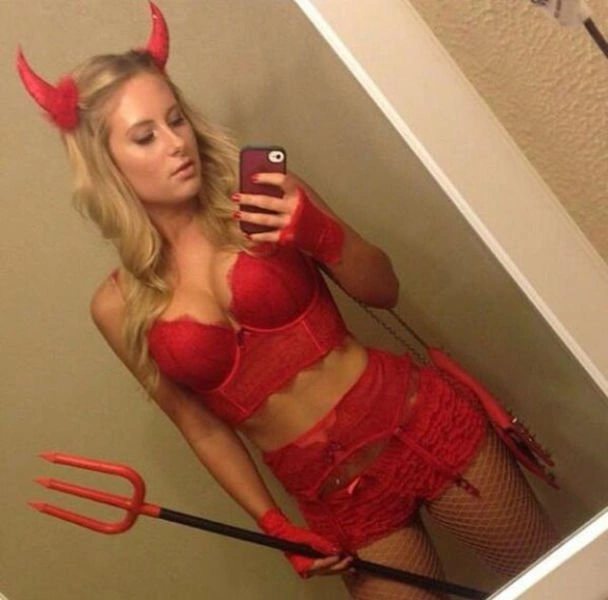 Дівчата в нижній білизні (52 фото) – фото 19