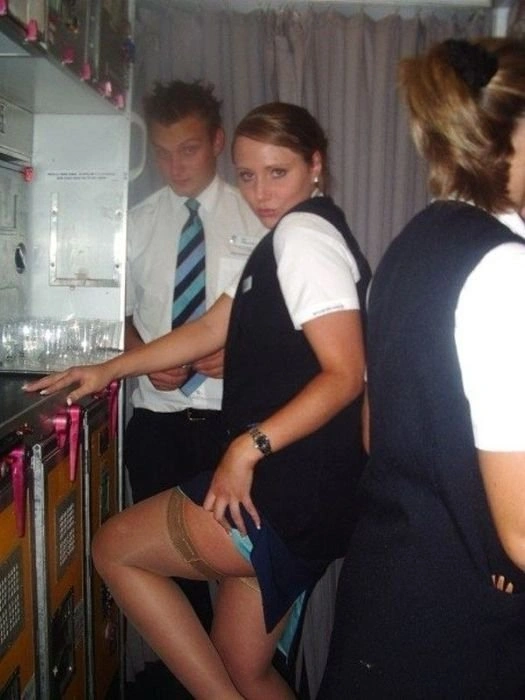 Стюардеси розважаються (22 фото) – фото 8