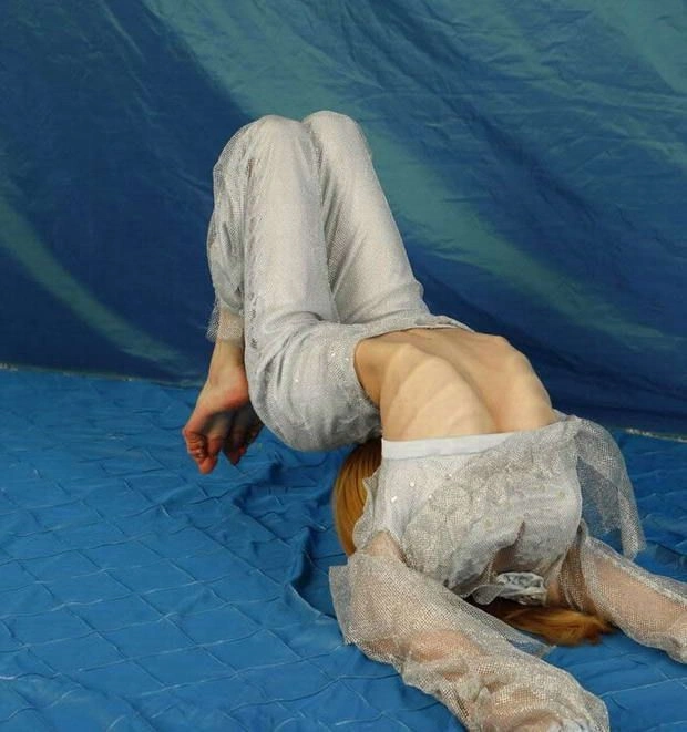 Дівчата, що віддалися дієті (15 фото) – фото 8