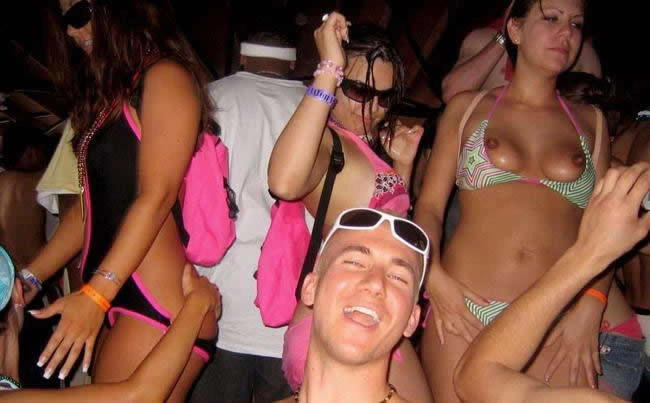 Напійні дівчата (45 фото) – фото 18