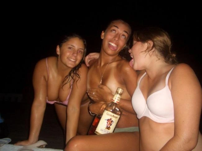 Сп'яні дівчата (28 фото) – фото 4