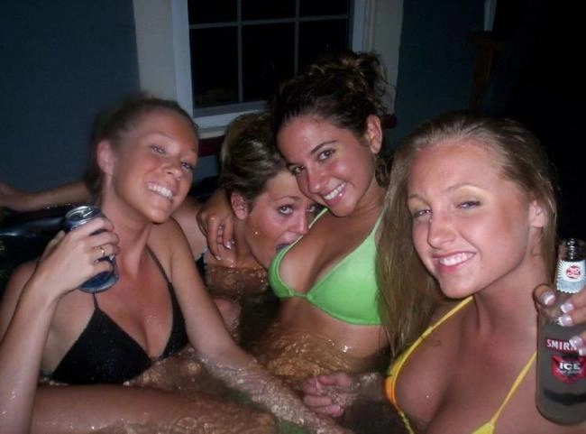 Сп'яні дівчата (28 фото) – фото 9