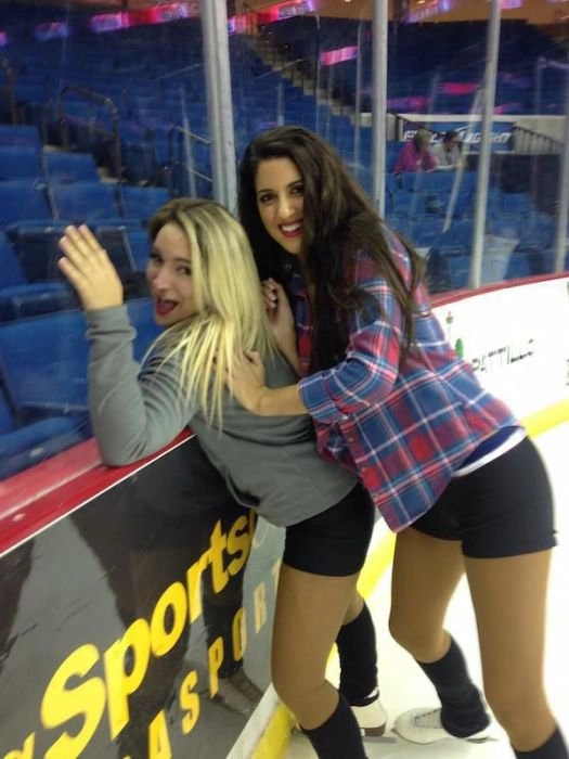 Дівчата веселяться (53 фото) – фото 25