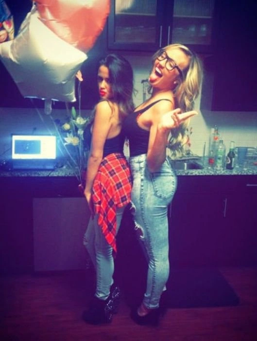 Дівчата в сукнях (34 фото) – фото 4