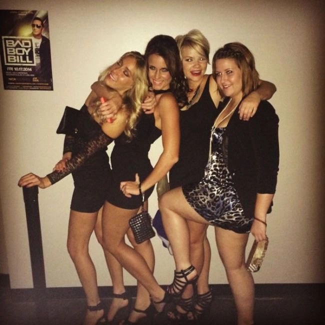 Дівчата в сукнях (34 фото) – фото 9