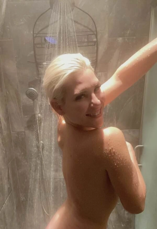 Колекція красивих дівчат, вид ззаду – фото 11