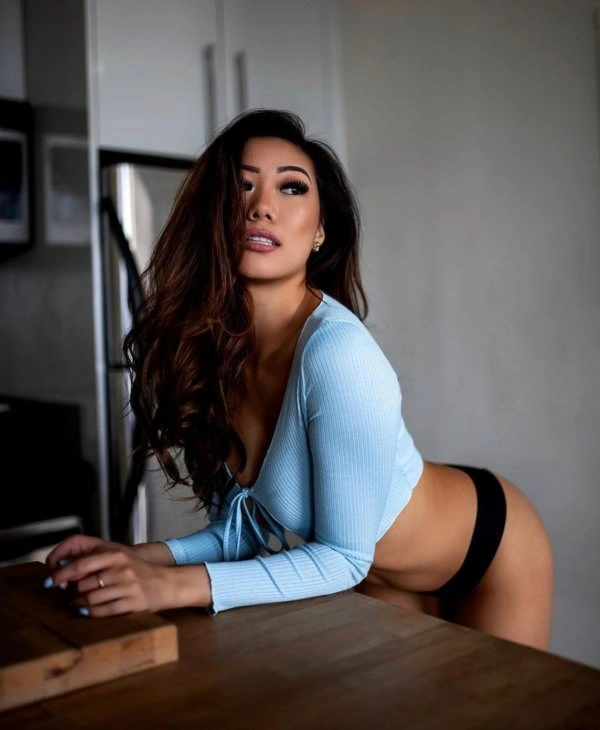 Колекція красивих дівчат, вид ззаду – фото 39