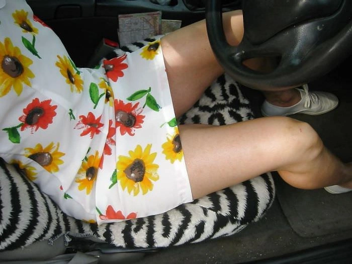 Гарні дівчата в вузьких сукнях – фото 22