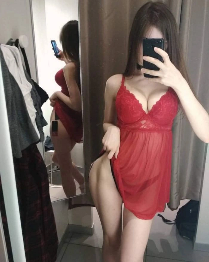 Спекотні дівчата на оголених фото – фото 15